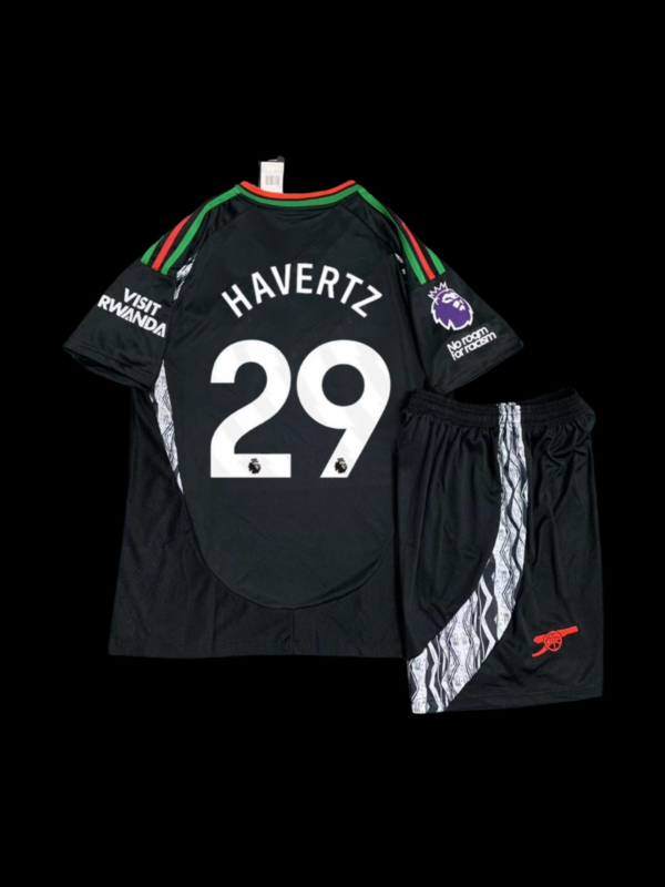 2425 Arsenal Away Set - Image 2