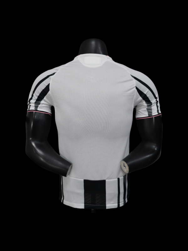 25 26 Juventus Home Player Jersey - Image 2