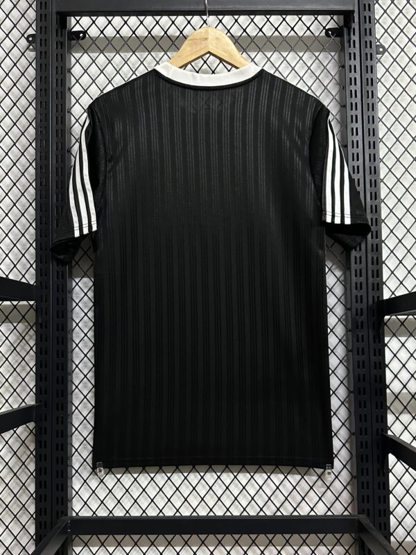 25 26 Adidas Clover Black - Image 3